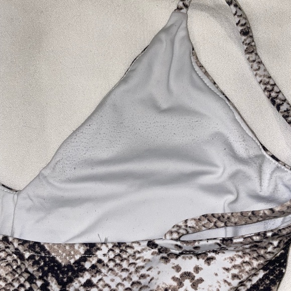 ❤️ 3 for $23 ❤️ Snakeskin bodysuit - Picture 3 of 3